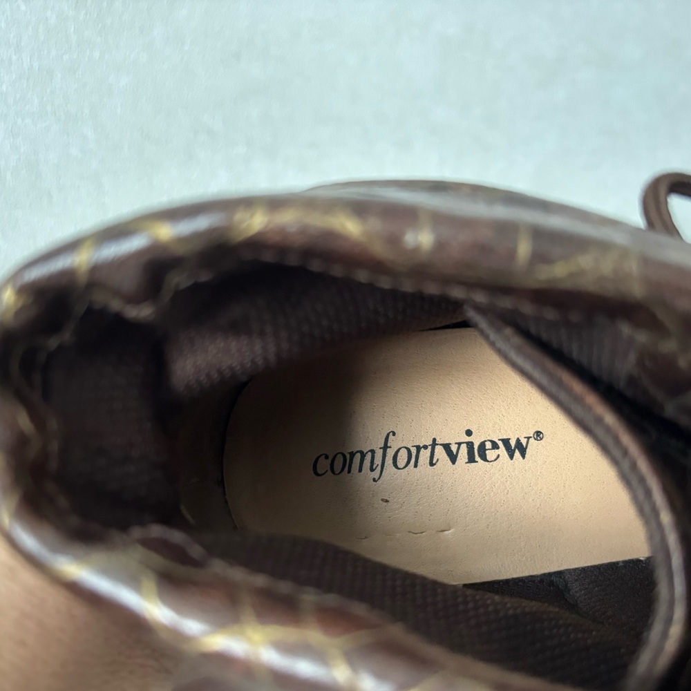 Comfortview | Brown Crocodile Textured Boots| Size 7M - Picture 5 of 6